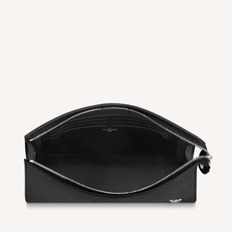 LOUIS VUITTON 루이비통 클러치 타이가 포쉐트 보야쥬 파우치 M30450